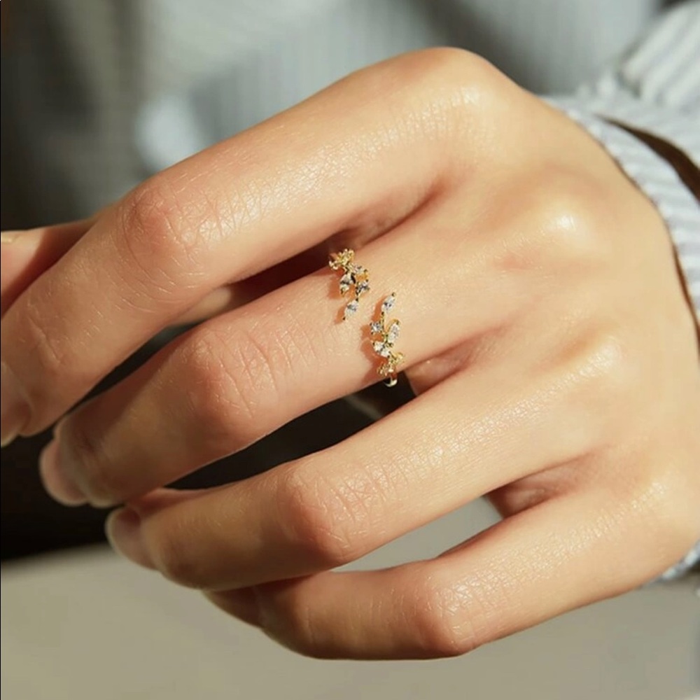 Rhinestone Decor Cuff Ring - Picture 4 of 5